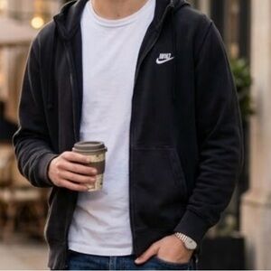 Nike Men's Sportswear Club Fleece Full-Zip Hoodie in black